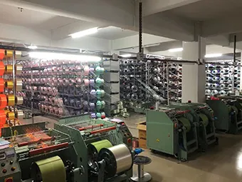 কলার পরা বিড়ালের বিপদ